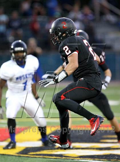 Thumbnail 2 in North Hollywood vs. Harvard-Westlake photogallery.