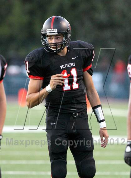 Thumbnail 2 in North Hollywood vs. Harvard-Westlake photogallery.