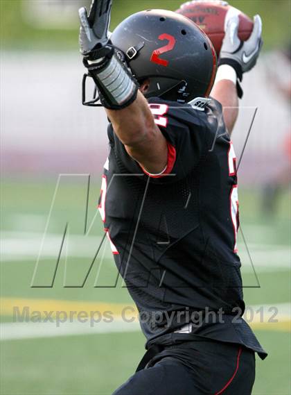 Thumbnail 3 in North Hollywood vs. Harvard-Westlake photogallery.