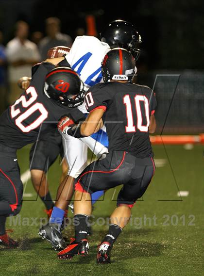 Thumbnail 1 in North Hollywood vs. Harvard-Westlake photogallery.