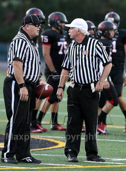 Thumbnail 2 in North Hollywood vs. Harvard-Westlake photogallery.