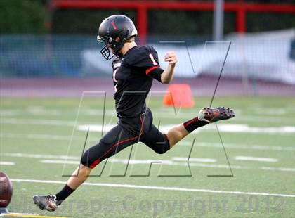 Thumbnail 1 in North Hollywood vs. Harvard-Westlake photogallery.