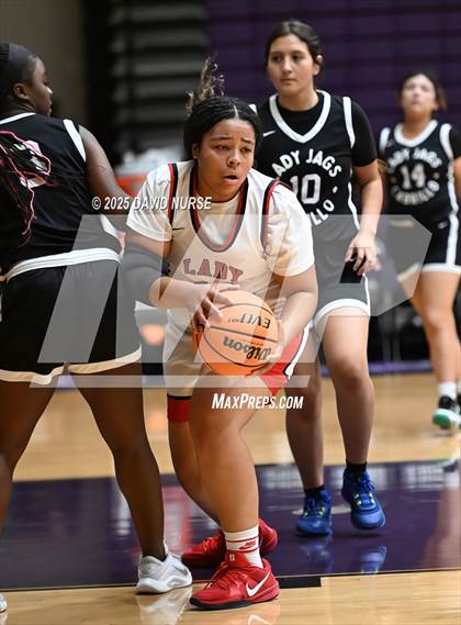 Thumbnail 3 in Lancaster vs. Cabrillo photogallery.