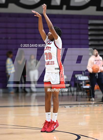 Thumbnail 1 in Lancaster vs. Cabrillo photogallery.