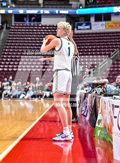 Thumbnail 2 in Imhotep Charter vs Franklin Regional (PIAA 5A Final) photogallery.