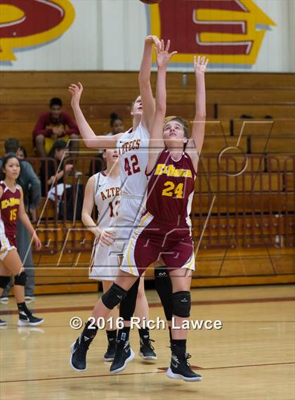 Thumbnail 1 in El Modena @ Esperanza photogallery.