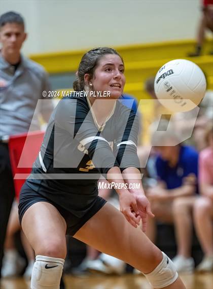 Thumbnail 2 in Cleveland vs Gray's Creek (NCHSAA 4A Second Round) photogallery.