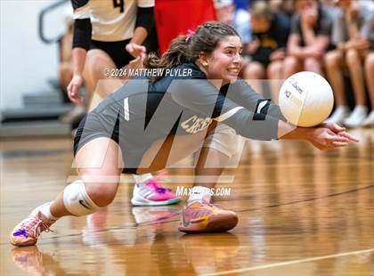 Thumbnail 3 in Cleveland vs Gray's Creek (NCHSAA 4A Second Round) photogallery.