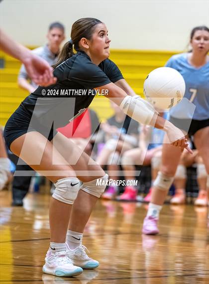 Thumbnail 1 in Cleveland vs Gray's Creek (NCHSAA 4A Second Round) photogallery.
