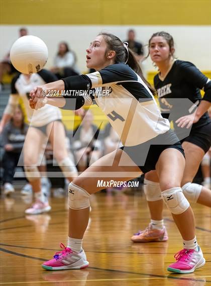 Thumbnail 1 in Cleveland vs Gray's Creek (NCHSAA 4A Second Round) photogallery.