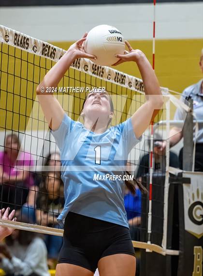 Thumbnail 3 in Cleveland vs Gray's Creek (NCHSAA 4A Second Round) photogallery.