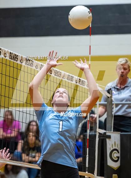 Thumbnail 2 in Cleveland vs Gray's Creek (NCHSAA 4A Second Round) photogallery.