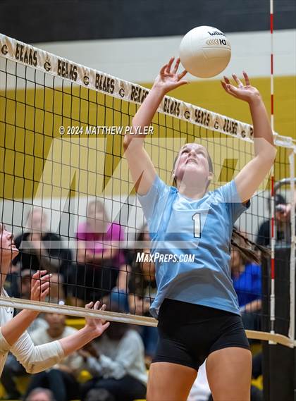 Thumbnail 1 in Cleveland vs Gray's Creek (NCHSAA 4A Second Round) photogallery.