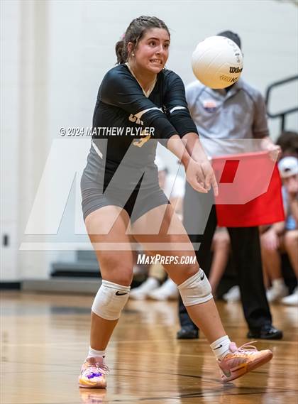 Thumbnail 1 in Cleveland vs Gray's Creek (NCHSAA 4A Second Round) photogallery.