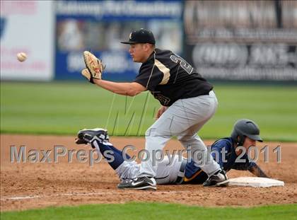 Thumbnail 2 in Arroyo Valley vs Carter (County Clash) photogallery.