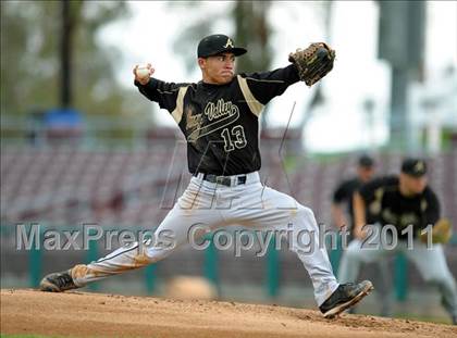 Thumbnail 3 in Arroyo Valley vs Carter (County Clash) photogallery.