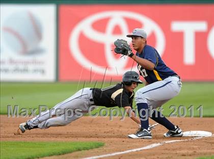 Thumbnail 1 in Arroyo Valley vs Carter (County Clash) photogallery.