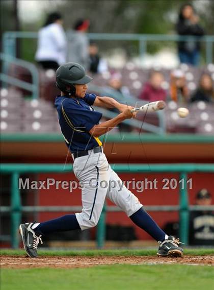 Thumbnail 2 in Arroyo Valley vs Carter (County Clash) photogallery.