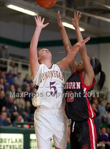 Thumbnail 1 in Auburn vs Hononegah (Boylan Regional) photogallery.