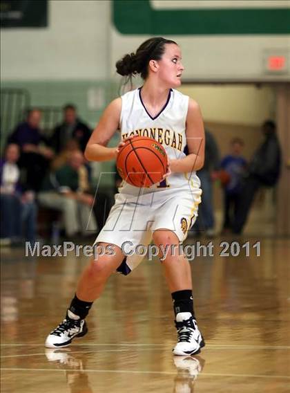 Thumbnail 3 in Auburn vs Hononegah (Boylan Regional) photogallery.