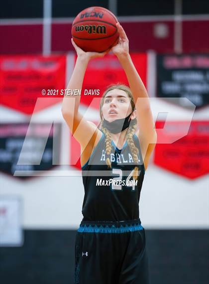 Thumbnail 3 in Poston Butte vs. Highland (Lady Blackhawk Invitational) photogallery.