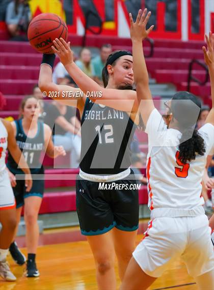 Thumbnail 2 in Poston Butte vs. Highland (Lady Blackhawk Invitational) photogallery.