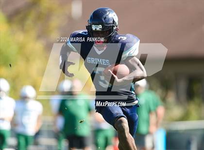 Thumbnail 2 in Bishop Grimes vs Weedsport photogallery.