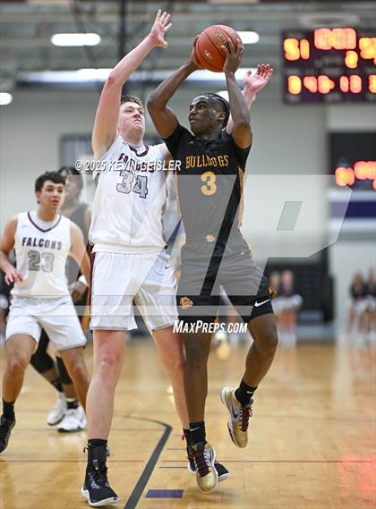 Thumbnail 1 in West Allis Central vs. Westosha Central (WIAA Division 1 Third Round) photogallery.