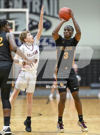 Thumbnail 3 in West Allis Central vs. Westosha Central (WIAA Division 1 Third Round) photogallery.