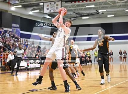 Thumbnail 3 in West Allis Central vs. Westosha Central (WIAA Division 1 Third Round) photogallery.