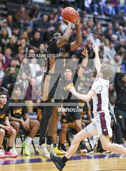 Thumbnail 3 in West Allis Central vs. Westosha Central (WIAA Division 1 Third Round) photogallery.