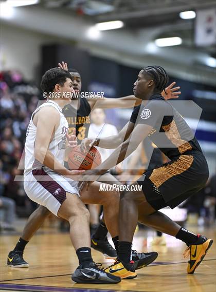 Thumbnail 3 in West Allis Central vs. Westosha Central (WIAA Division 1 Third Round) photogallery.