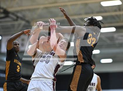 Thumbnail 1 in West Allis Central vs. Westosha Central (WIAA Division 1 Third Round) photogallery.