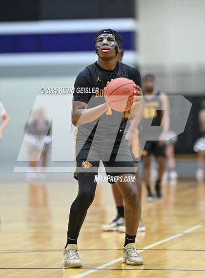 Thumbnail 1 in West Allis Central vs. Westosha Central (WIAA Division 1 Third Round) photogallery.