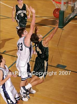 Thumbnail 3 in La Costa Canyon vs. Loyola (Torrey Pines Holiday Prep Classic) photogallery.