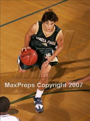 Thumbnail 1 in La Costa Canyon vs. Loyola (Torrey Pines Holiday Prep Classic) photogallery.