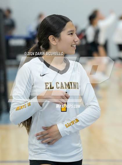 Thumbnail 1 in El Camino vs. Tanque Verde (Nike TOC Southwest) photogallery.