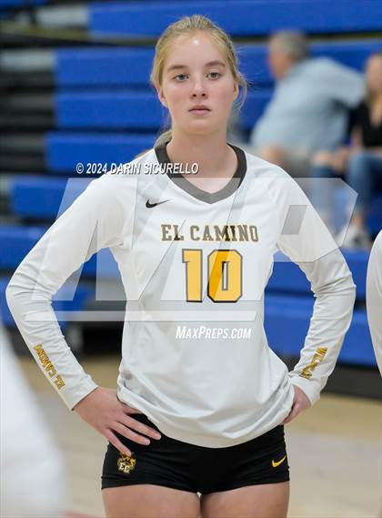 Thumbnail 1 in El Camino vs. Tanque Verde (Nike TOC Southwest) photogallery.