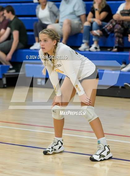 Thumbnail 3 in El Camino vs. Tanque Verde (Nike TOC Southwest) photogallery.