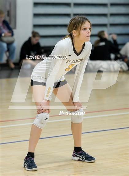Thumbnail 2 in El Camino vs. Tanque Verde (Nike TOC Southwest) photogallery.