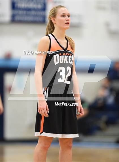 Thumbnail 3 in Louisville vs. Marlington photogallery.