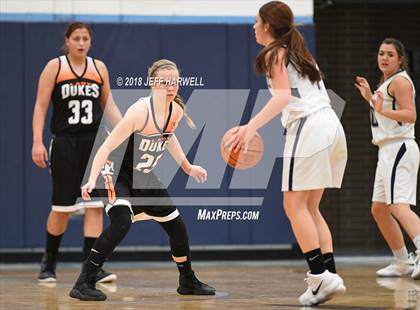 Thumbnail 2 in Louisville vs. Marlington photogallery.