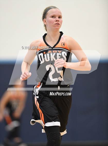 Thumbnail 3 in Louisville vs. Marlington photogallery.