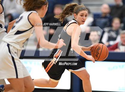 Thumbnail 3 in Louisville vs. Marlington photogallery.