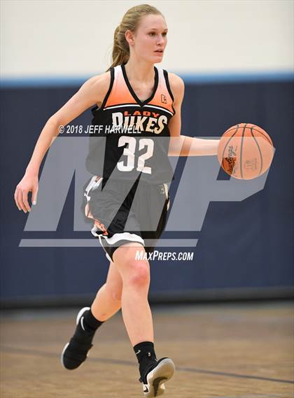 Thumbnail 3 in Louisville vs. Marlington photogallery.