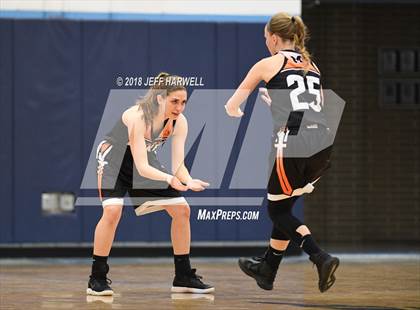Thumbnail 2 in Louisville vs. Marlington photogallery.