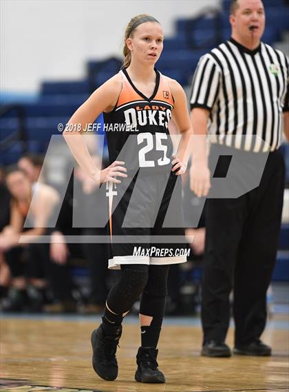 Thumbnail 2 in Louisville vs. Marlington photogallery.
