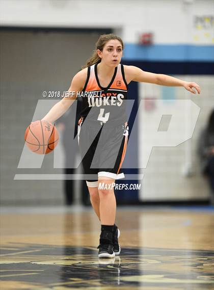 Thumbnail 3 in Louisville vs. Marlington photogallery.