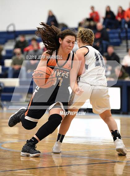 Thumbnail 3 in Louisville vs. Marlington photogallery.