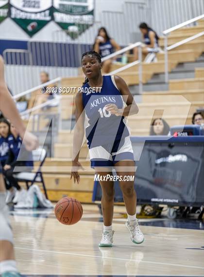 Thumbnail 1 in Aquinas @ Chaparral photogallery.